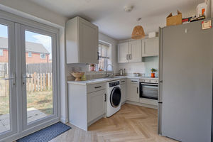 Kitchen- click for photo gallery